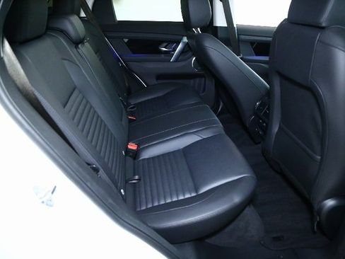 Used 2025 Land Rover Discovery Sport S image 28