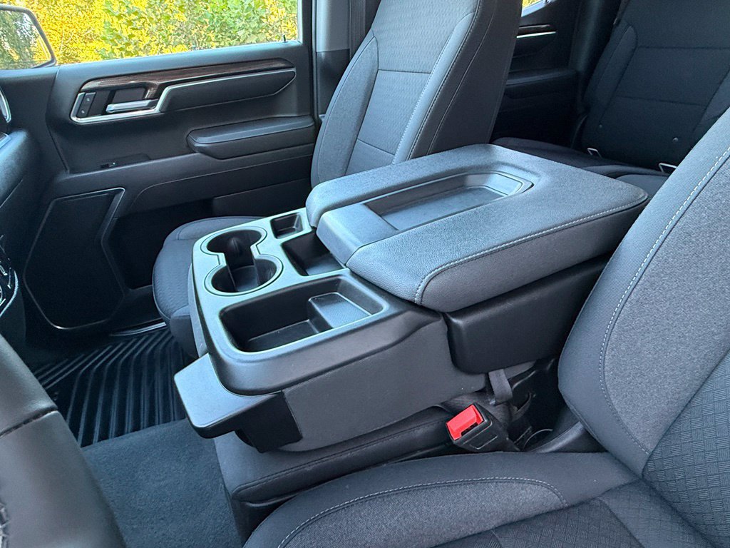 Used 2025 Chevrolet Silverado 1500 LT w/ Safety Package AWD/4WD image 13
