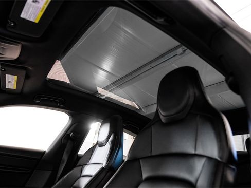 Used 2020 Porsche Taycan 4S image 4