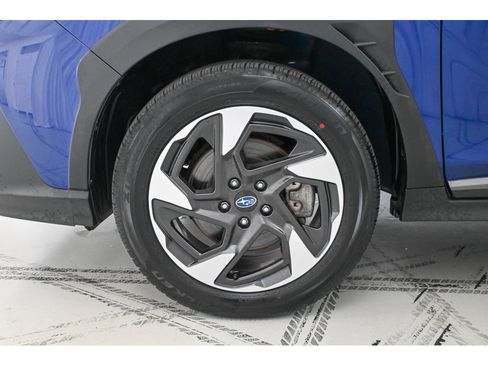 Used 2024 Subaru Crosstrek 2.5i Limited w/ Crosstrek Mirror Package AWD/4WD image 23