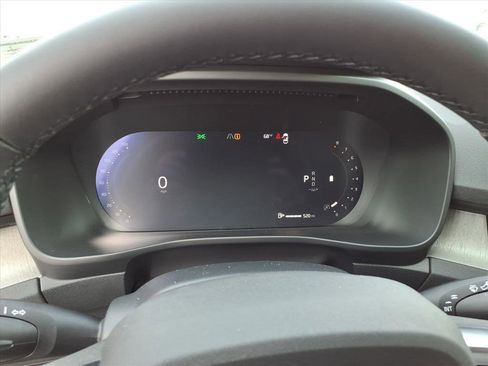 New 2026 Volvo XC40 B5 Plus w/ Protection Package Premier image 18