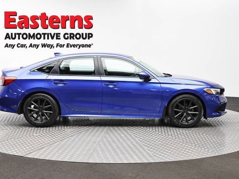 Used 2023 Honda Civic LX image 4