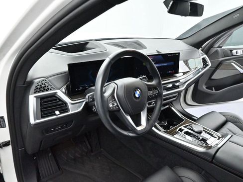Used 2024 BMW X5 xDrive40i w/ Premium Package AWD/4WD image 14