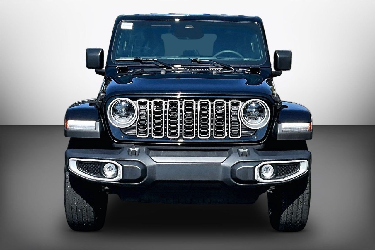 Certified 2026 Jeep Wrangler Unlimited Sahara AWD/4WD image 3