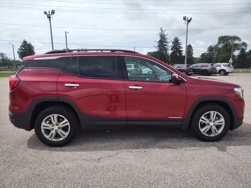 Used 2019 GMC Terrain SLE w/ Driver Convenience Package FWD image 7