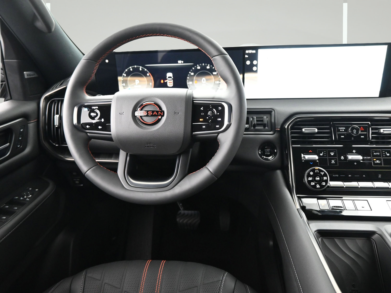 Certified 2025 Nissan Armada PRO-4X AWD/4WD image 12
