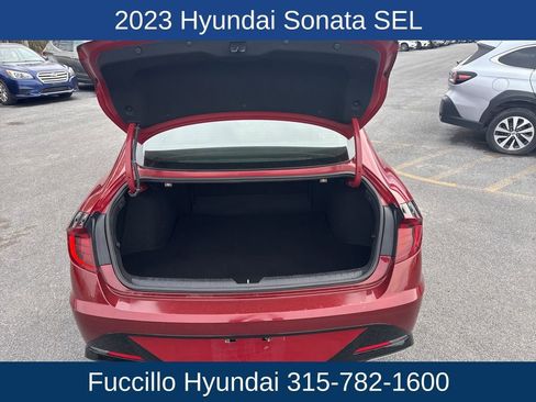 Used 2023 Hyundai Sonata SEL w/ Convenience Package FWD image 9