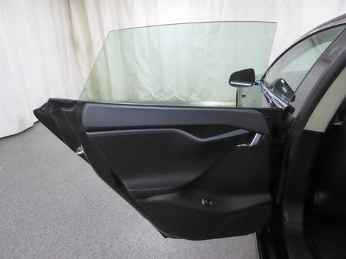 Used 2018 Tesla Model S 75D AWD/4WD image 28