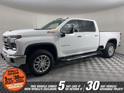 Certified 2025 Chevrolet Silverado 2500 LTZ w/ LTZ Plus Package image 8