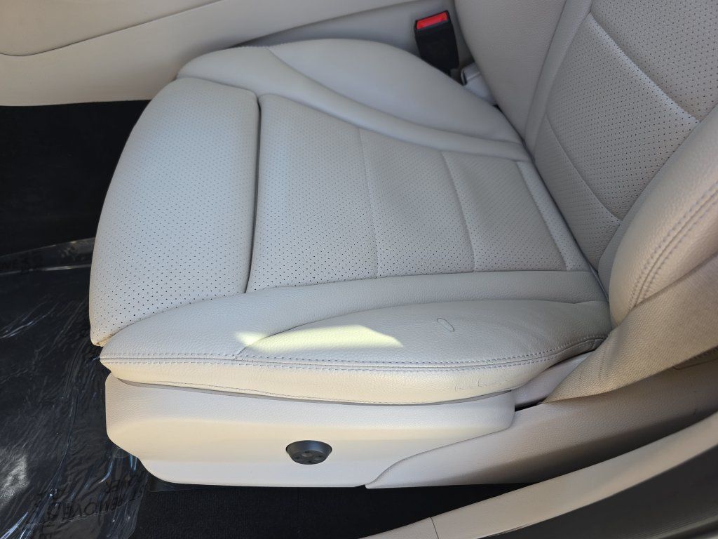Used 2019 Mercedes-Benz GLC 300 4MATIC image 31