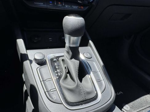 Used 2023 Hyundai Kona SEL AWD/4WD image 29