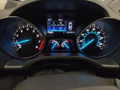 Used 2016 Ford Escape SE w/ Equipment Group 201A image 23