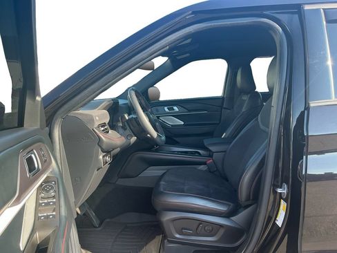 Used 2025 Ford Explorer ST AWD/4WD image 14