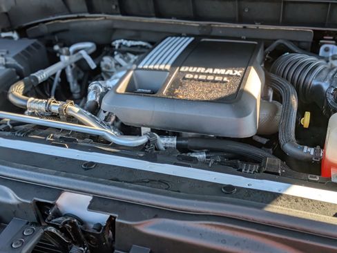 Certified 2022 Chevrolet Silverado 1500 LTZ image 36