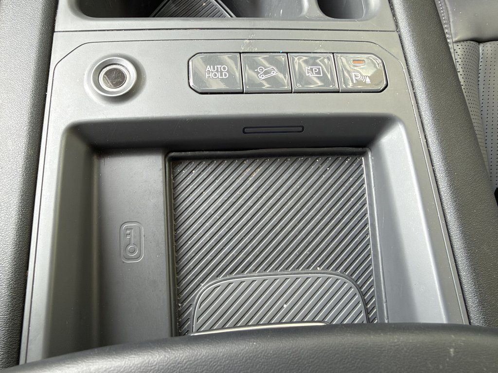 Used 2024 Kia EV9 Light RWD image 24