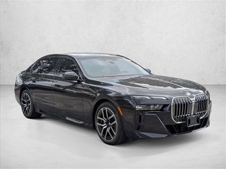 Used 2024 BMW 740i video 3