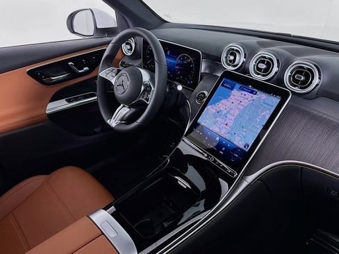 New 2026 Mercedes-Benz GLC 300 image 15