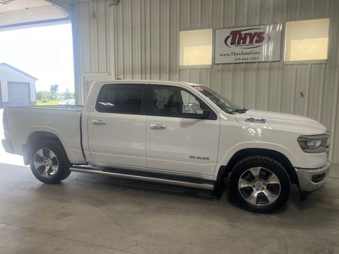 Used 2022 RAM 1500 Laramie AWD/4WD image 7