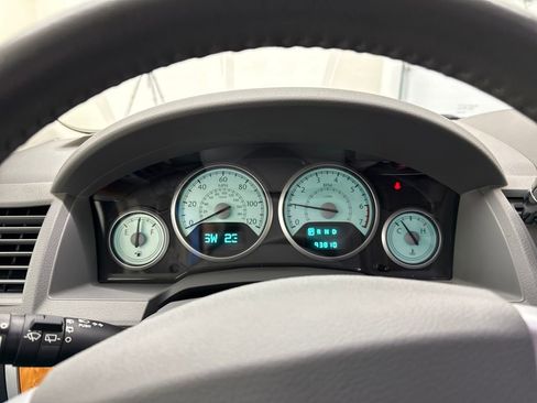 Used 2010 Chrysler Town & Country Limited w/ Entertainment Group #3 image 16