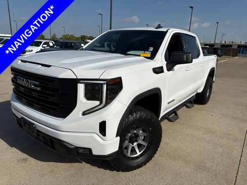 Used 2022 GMC Sierra 1500 Elevation w/ X31 Off-Road Package AWD/4WD image 1