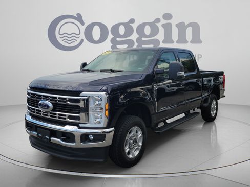 Certified 2025 Ford F250 XLT AWD/4WD image 1