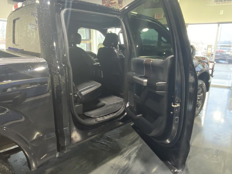 Used 2016 Ford F150 Platinum w/ Equipment Group 701A Luxury AWD/4WD image 17