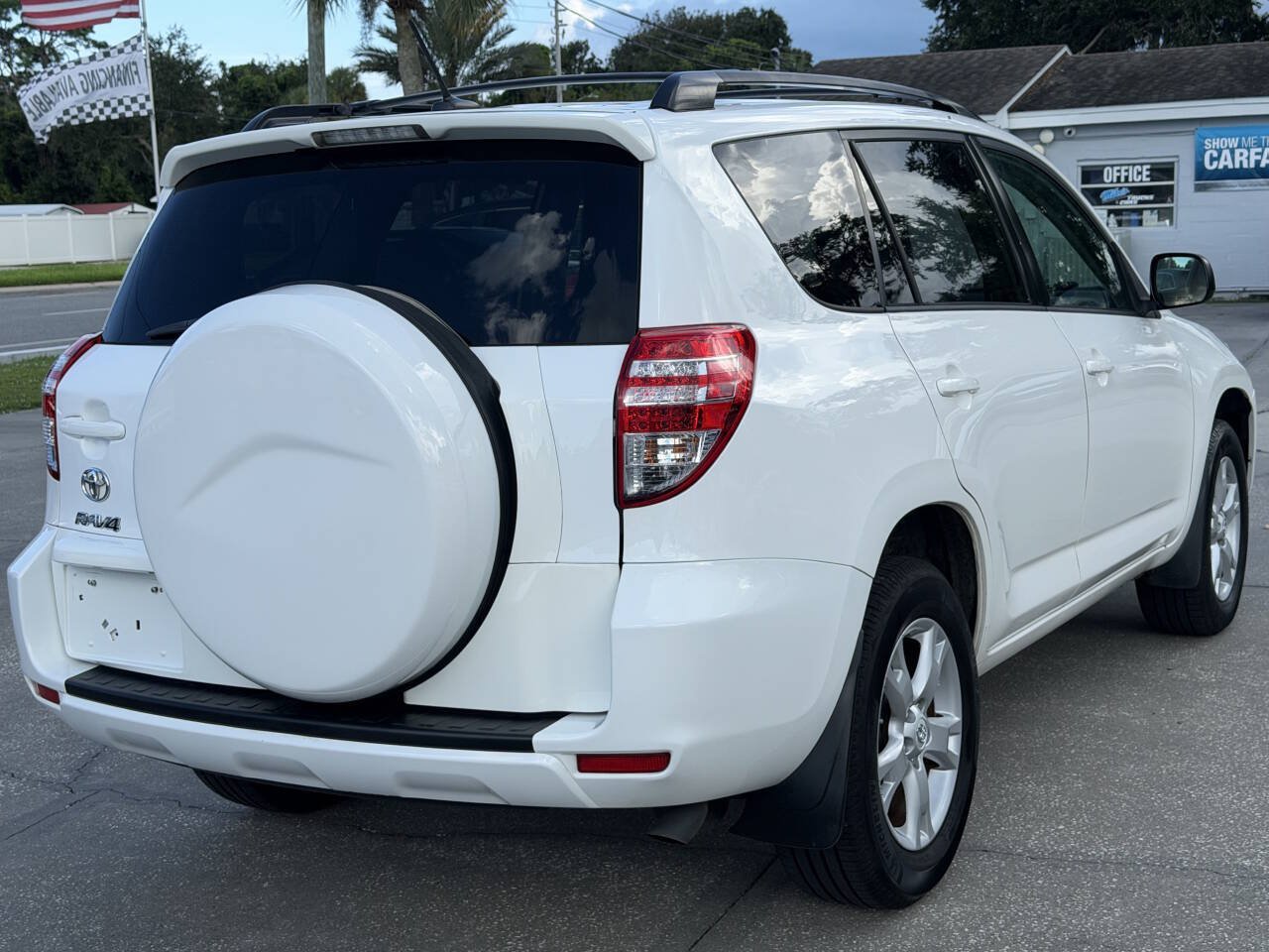 Used 2012 Toyota RAV4 FWD w/ Upgrade Value Pkg image 8