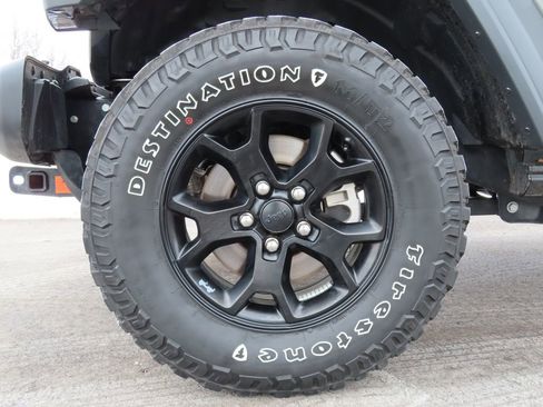 Certified 2021 Jeep Wrangler Willys image 10