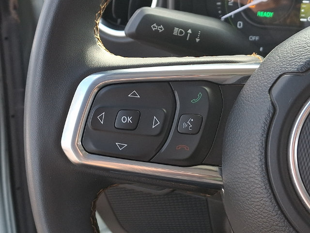 Used 2024 Jeep Wrangler Unlimited Sahara w/ Technology Group AWD/4WD image 7