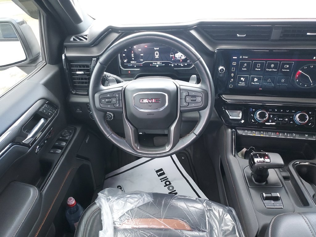 Used 2022 GMC Sierra 1500 AT4 w/ AT4 Premium Package AWD/4WD image 16