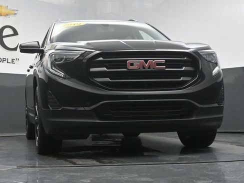 Used 2019 GMC Terrain SLE w/ Driver Convenience Package AWD/4WD image 3