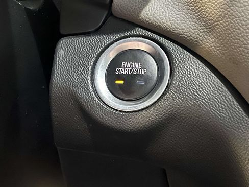 Used 2020 Chevrolet Equinox LS AWD/4WD image 20