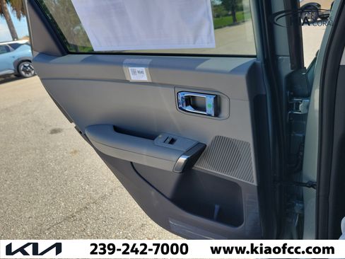 New 2027 Kia Seltos S FWD image 13