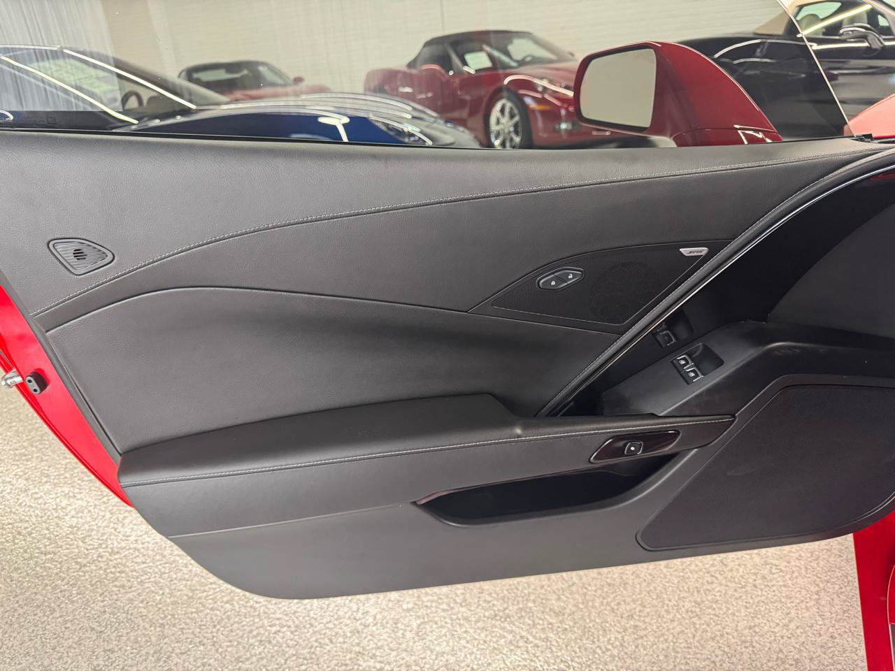 Used 2014 Chevrolet Corvette Stingray Coupe RWD image 35