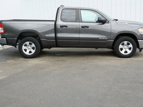 Used 2023 RAM 1500 Big Horn AWD/4WD image 2