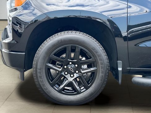 Used 2024 Chevrolet Silverado 1500 Custom w/ Rally Edition AWD/4WD image 32