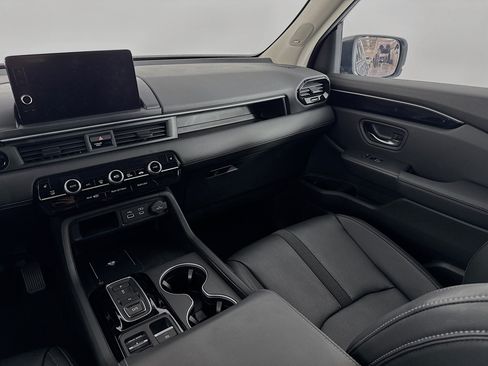Certified 2023 Honda Pilot Touring image 25