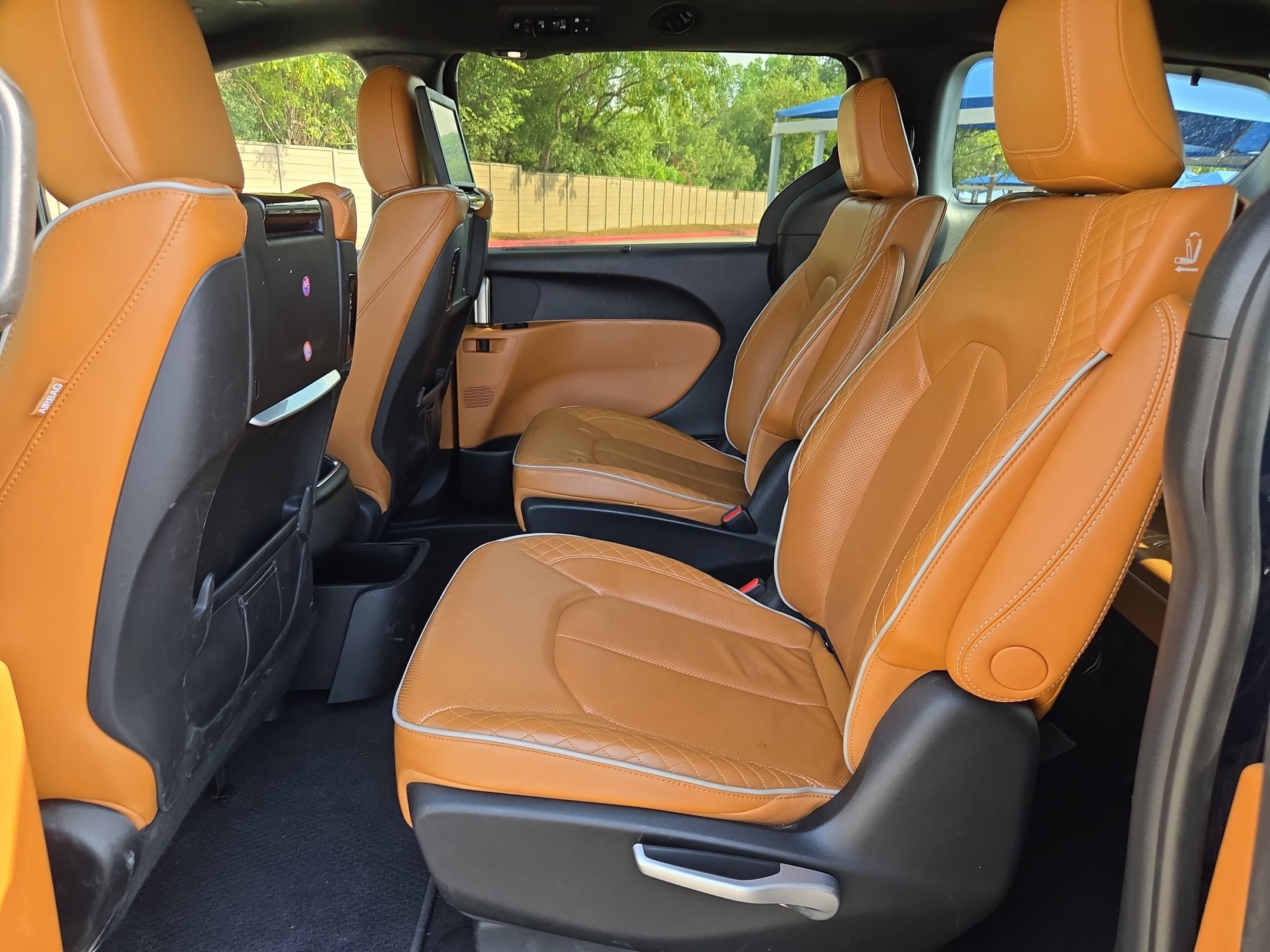Used 2022 Chrysler Pacifica Pinnacle FWD image 14