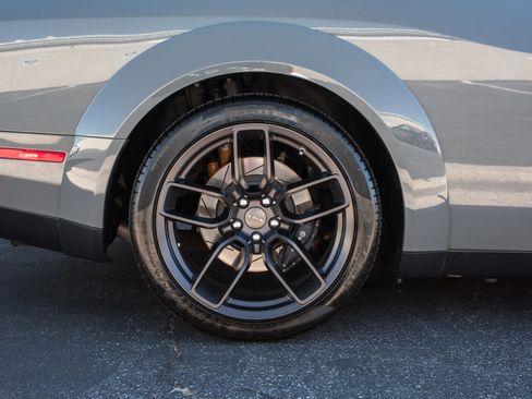 Used 2019 Dodge Challenger SRT Hellcat Redeye image 35