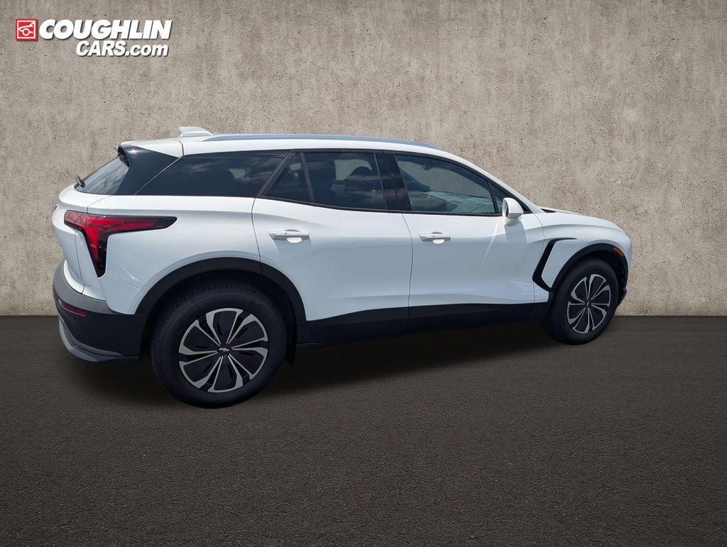 New 2025 Chevrolet Blazer EV LT AWD/4WD image 8