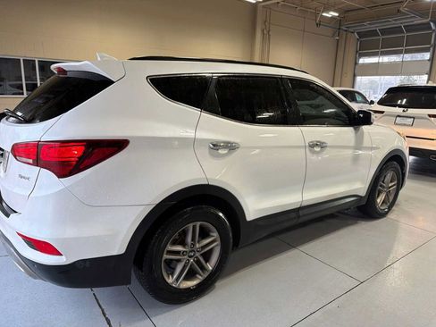 Used 2017 Hyundai Santa Fe Sport w/ 2.4L Tech Package 04 FWD image 2