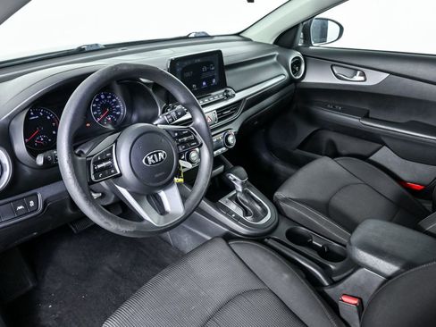 Used 2019 Kia Forte LXS image 4