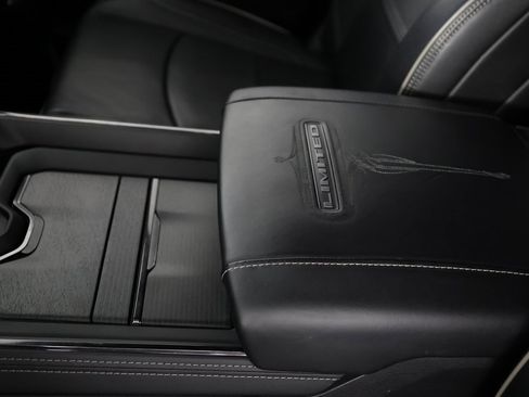 Used 2024 RAM 2500 Limited image 40