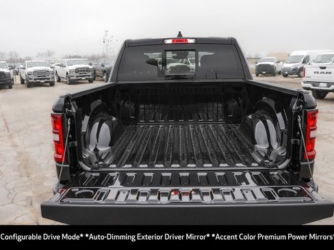 New 2026 RAM 1500 4x4 Crew Cab image 15