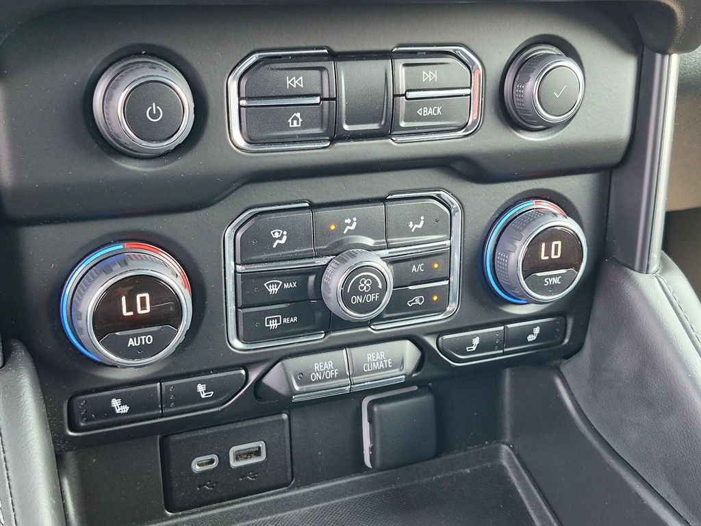 Used 2023 Chevrolet Tahoe LT AWD/4WD image 19
