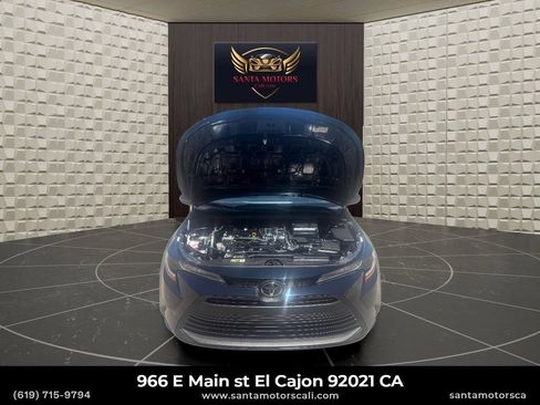 Used 2025 Toyota Corolla LE FWD image 30