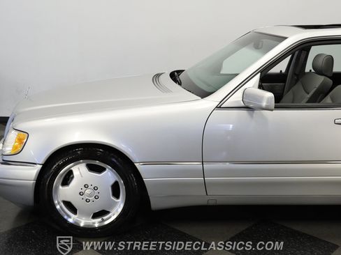 Used 1999 Mercedes-Benz S 500 Sedan image 22