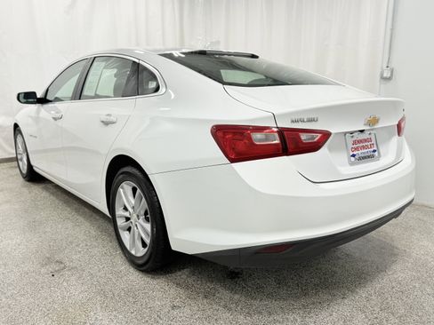 Used 2018 Chevrolet Malibu LT image 6