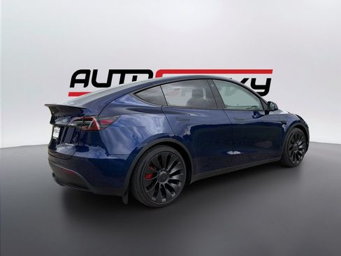 Used 2022 Tesla Model Y Performance AWD/4WD image 4