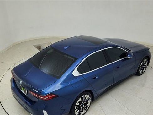 Used 2025 BMW 540i xDrive image 81